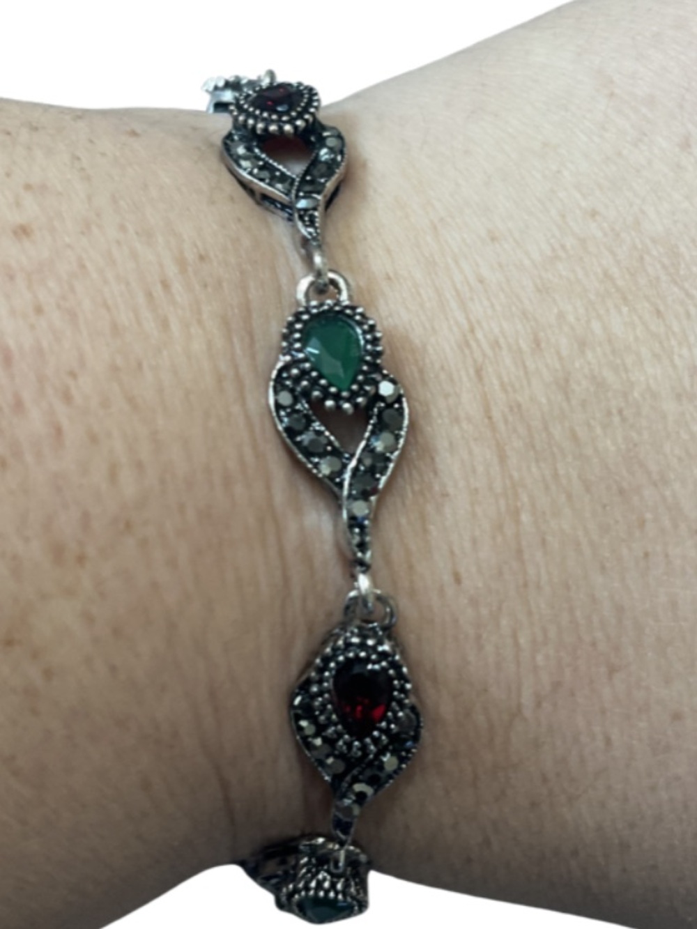 Vtg.Style Marcasite Link Bracelet Red Green Black Teardrop Stones SilverTone, 7”
